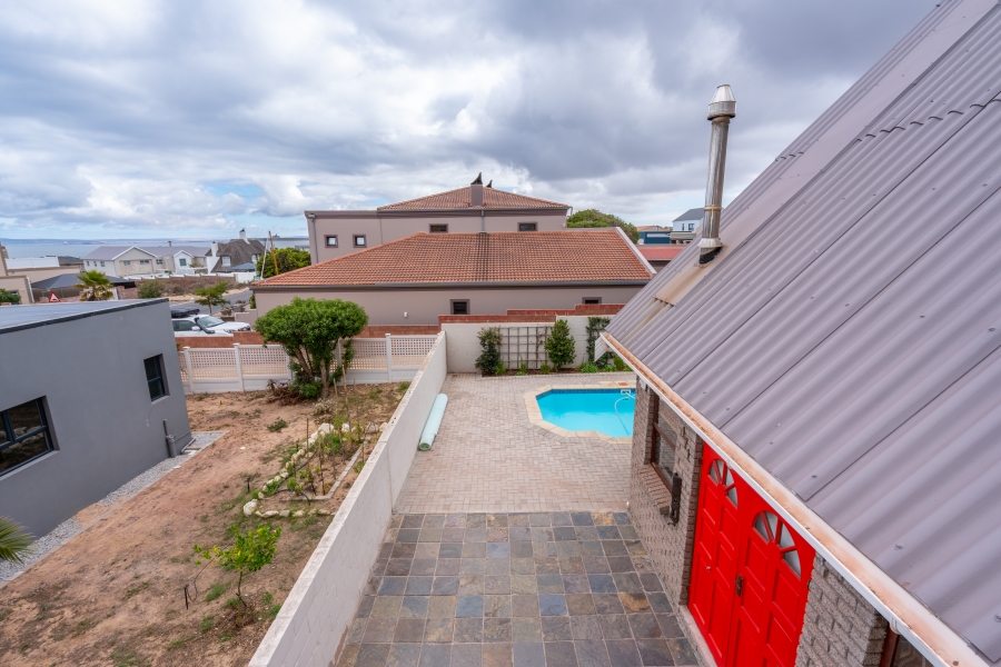 4 Bedroom Property for Sale in Myburgh Park Western Cape